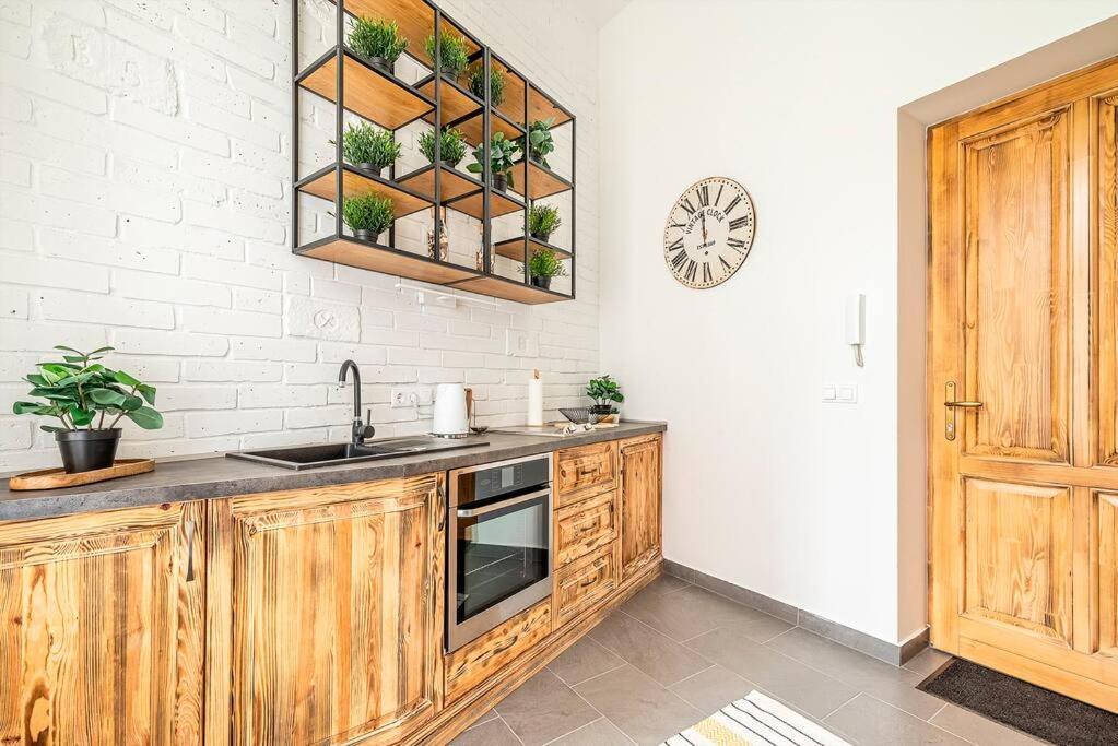 Brendon Design Home Будапеща Екстериор снимка